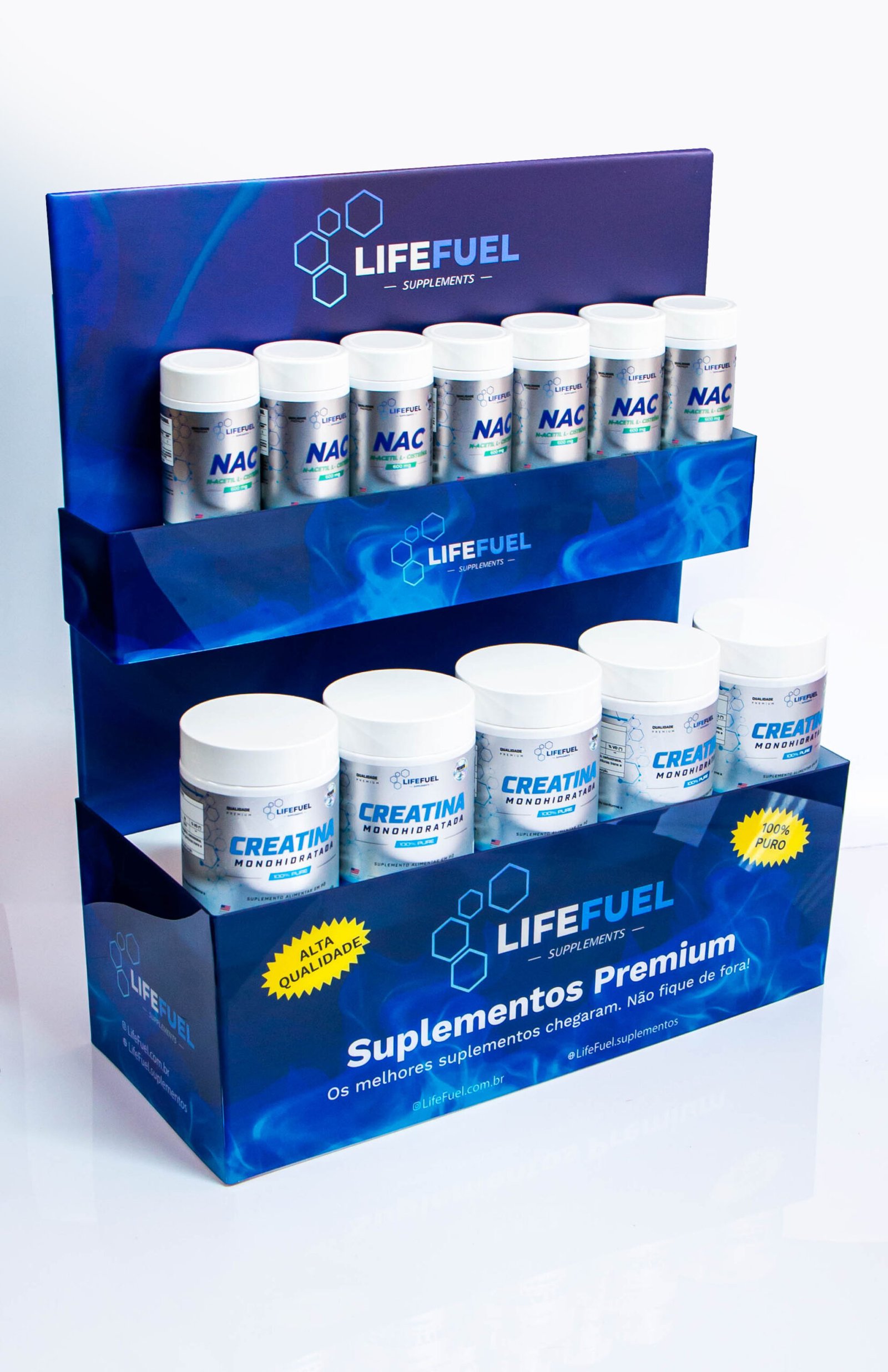 Display para balcão personalizado LifeFuel com prateleiras para suplementos